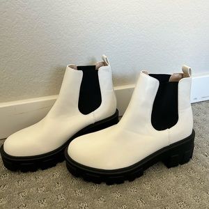 Princess Polly Booties!